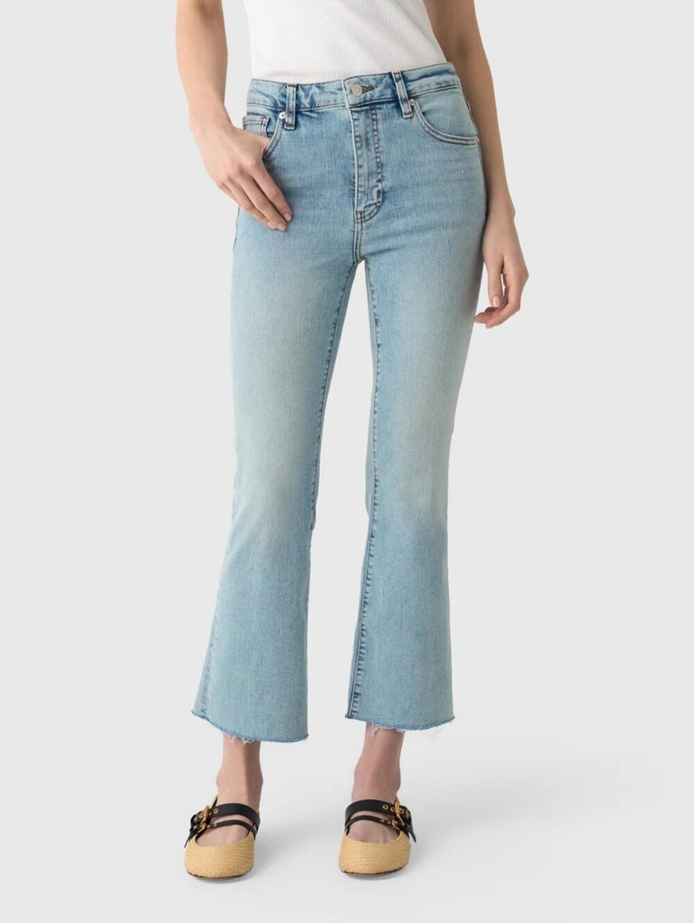 FRAME The Reboot Crop Jean Size 28